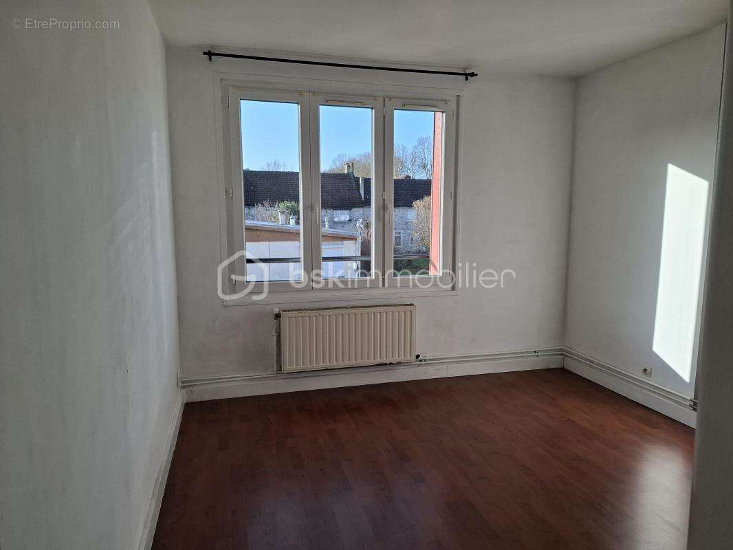 Appartement à CERNY