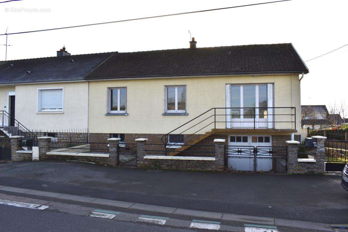 Maison à SABLE-SUR-SARTHE