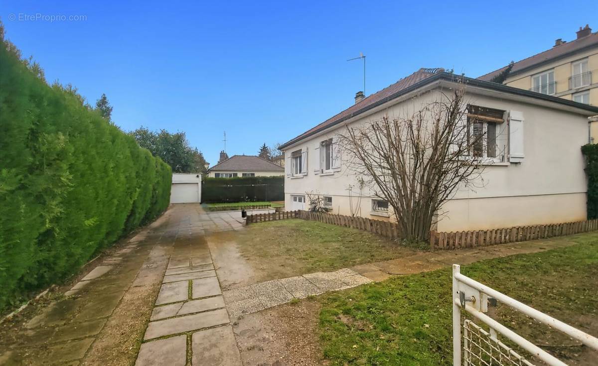 Maison à COMPIEGNE