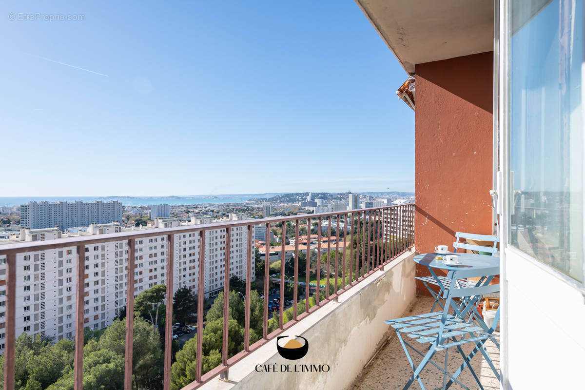 Appartement à MARSEILLE-9E