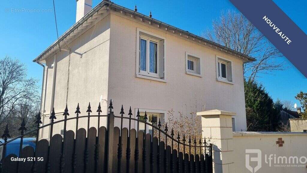 Maison à COUILLY-PONT-AUX-DAMES