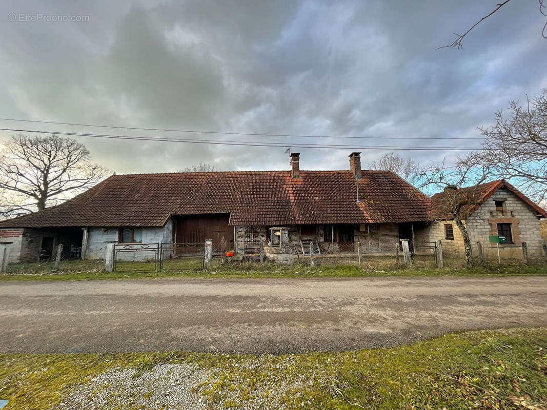 Maison à BLETTERANS