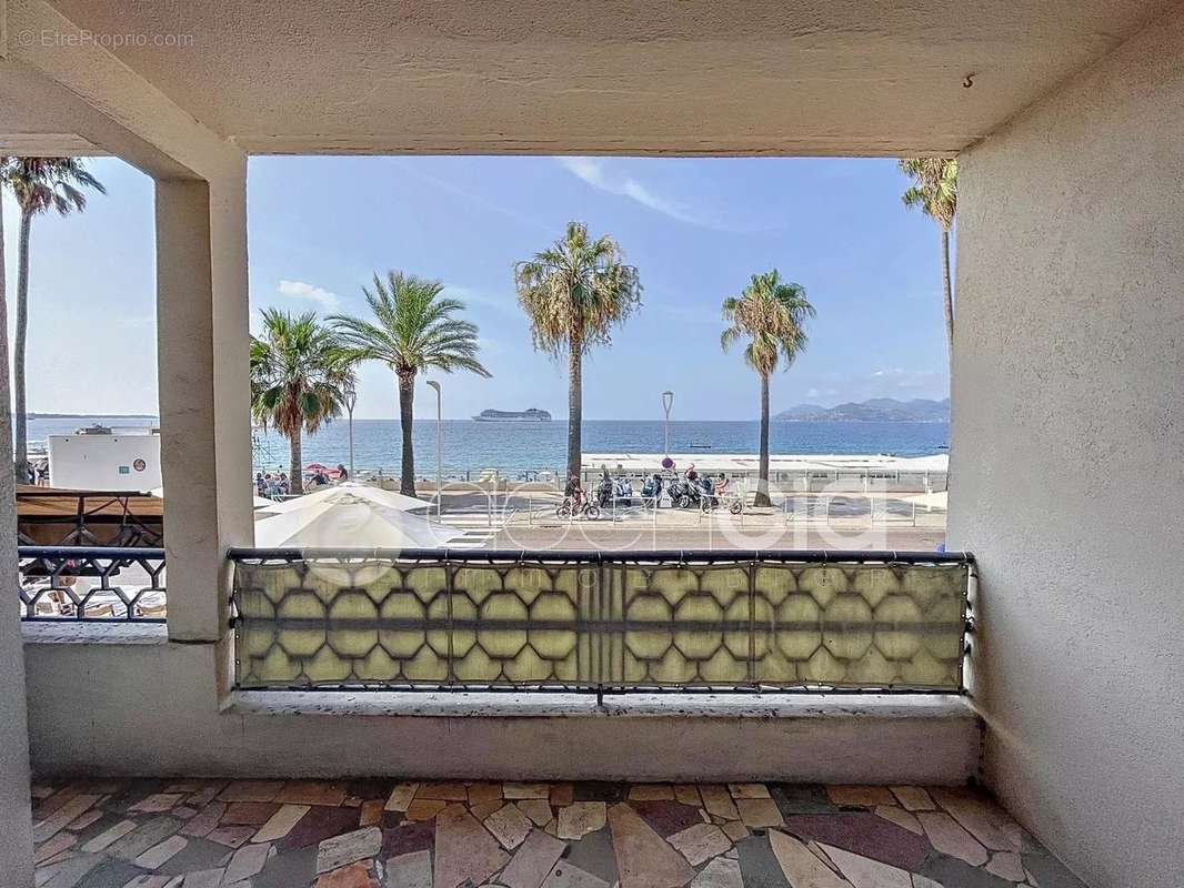 Appartement à CANNES