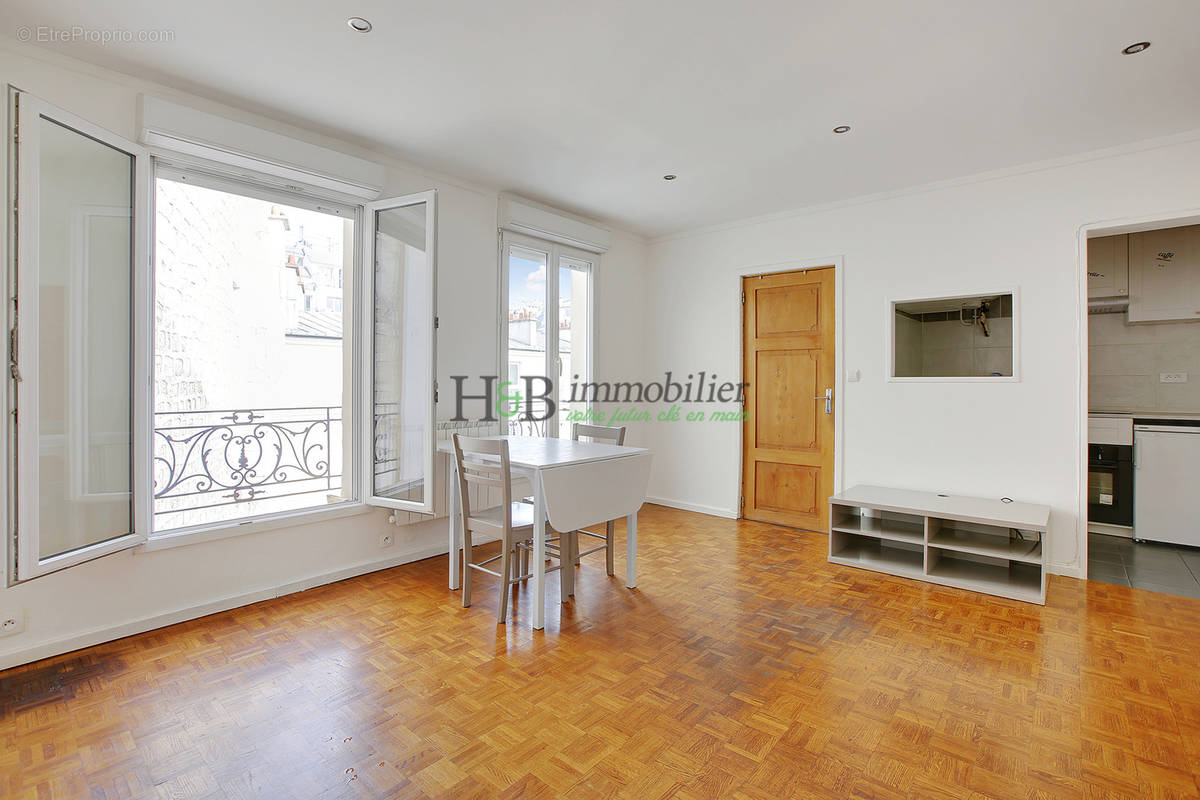 Appartement à PARIS-12E