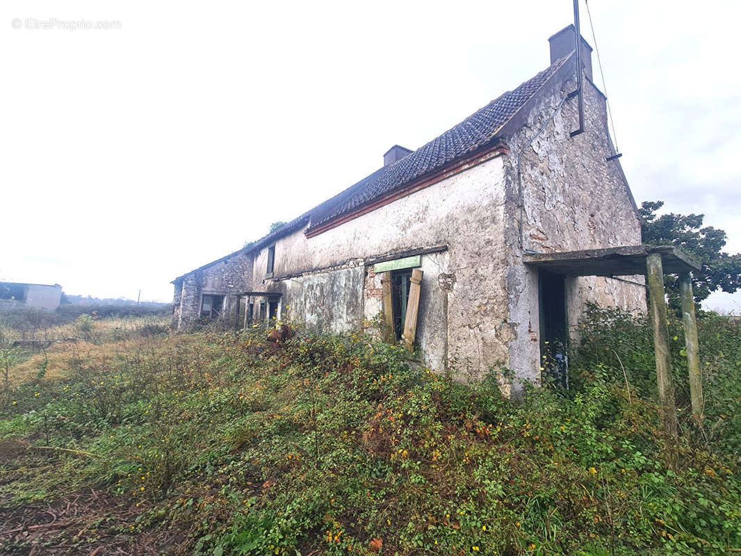 Maison à SAINT-PRYVE-SAINT-MESMIN