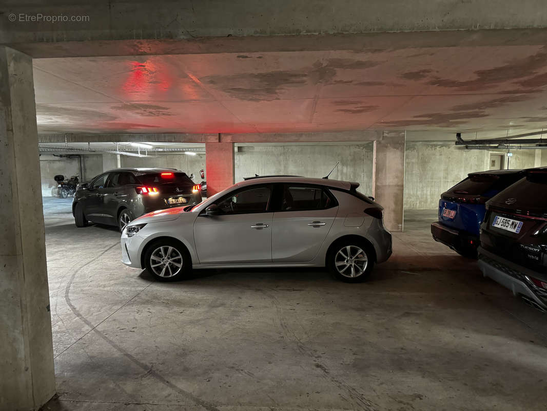 Parking à MARSEILLE-10E