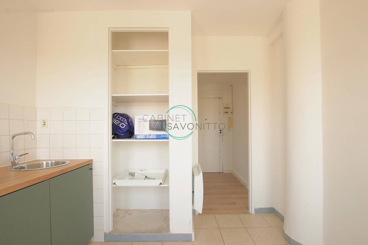 Appartement à MARSEILLE-1E