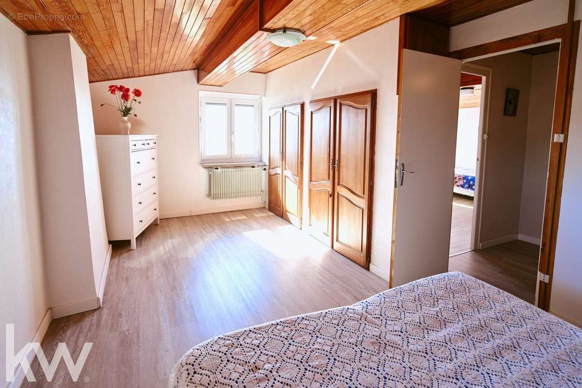 Appartement à CONDRIEU