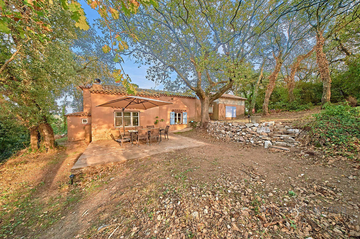 Maison à LA GARDE-FREINET