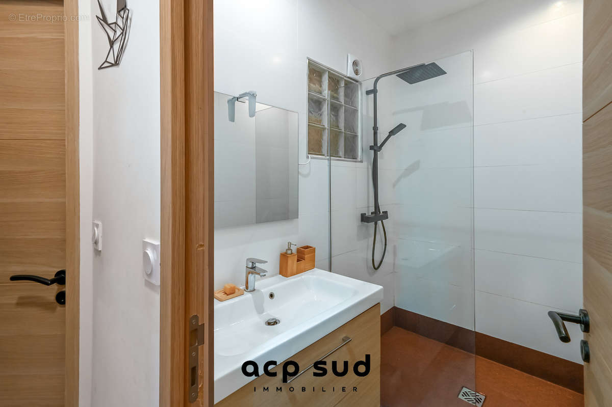 Appartement à MARSEILLE-12E