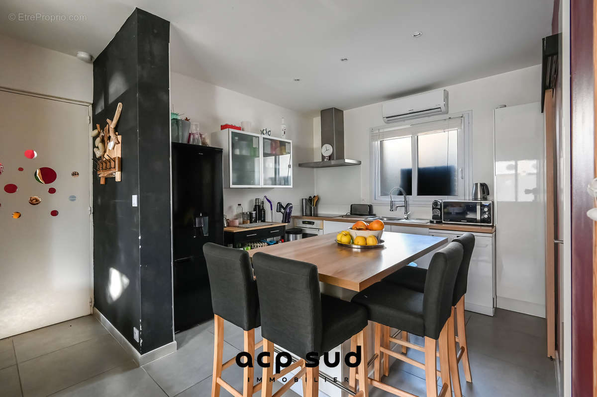 Appartement à MARSEILLE-12E