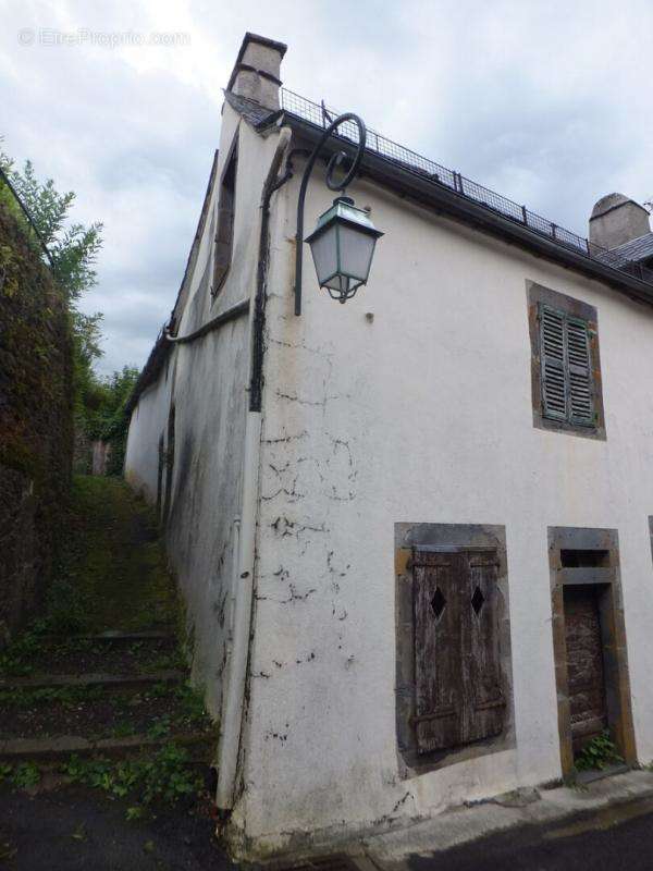 Maison à MAURIAC