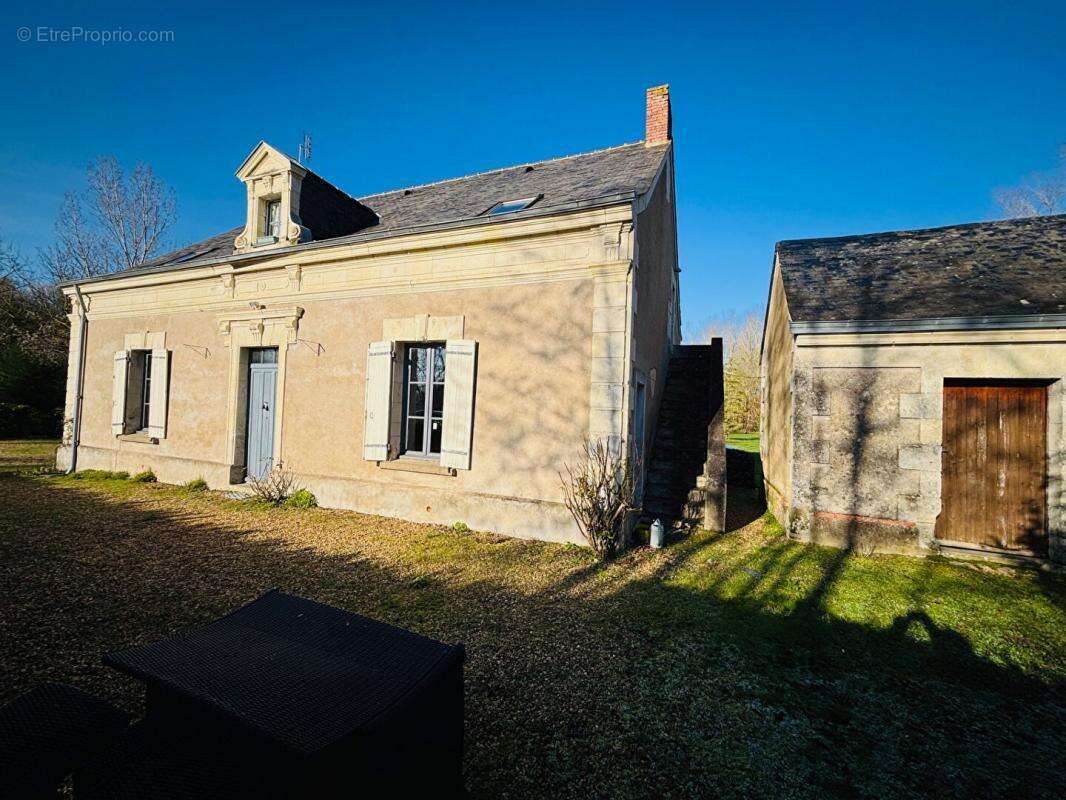 Maison à FONTAINE-GUERIN