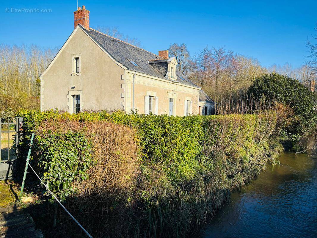 Maison à FONTAINE-GUERIN