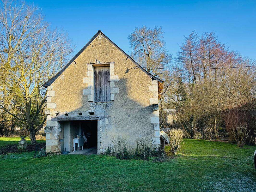 Maison à FONTAINE-GUERIN