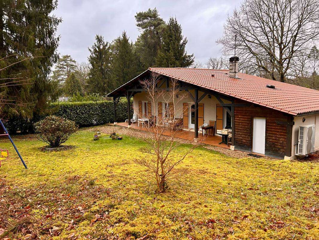 Maison à RAZAC-SUR-L&#039;ISLE