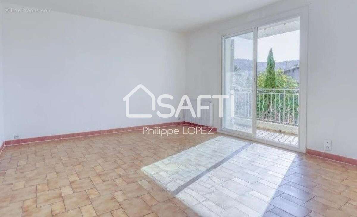 Photo 4 - Appartement à SAINT-CYR-SUR-MER