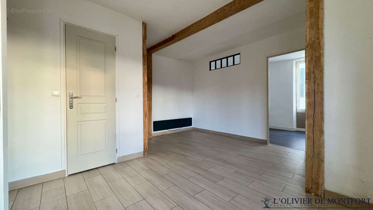 Appartement à MAULE