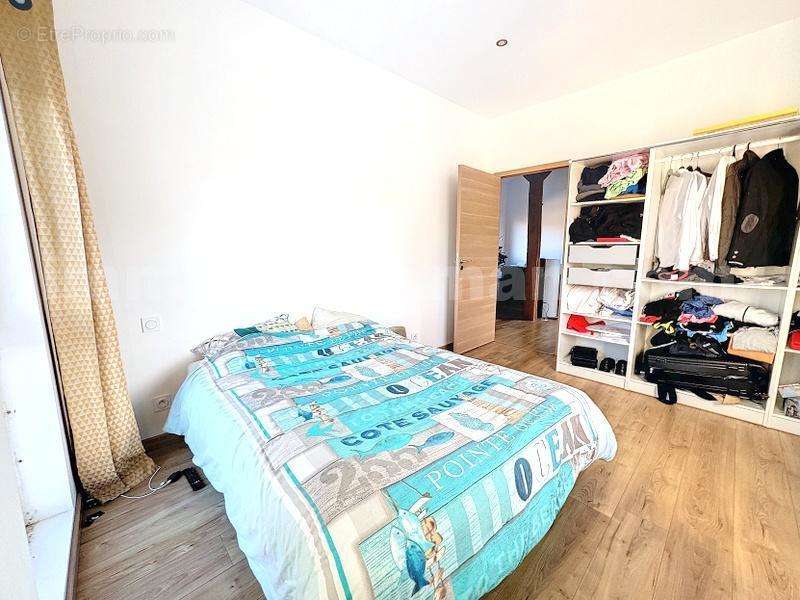 jardin_appartement_maison_t4_Peillonnex_Genève_annemasse_Ceva_tramway_Suisse_charme_chambre - Appartement à PEILLONNEX