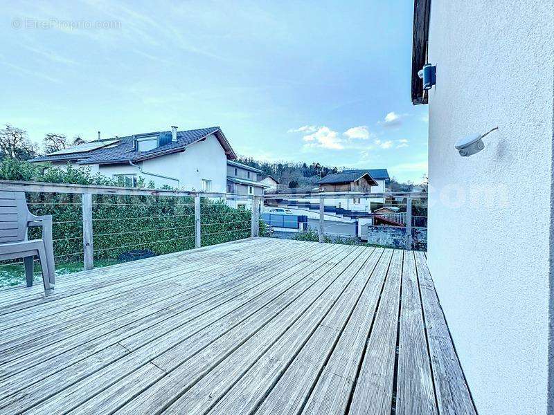 jardin_appartement_maison_t4_Peillonnex_Genève_annemasse_Ceva_tramway_Suisse_charme_terrasse - Appartement à PEILLONNEX