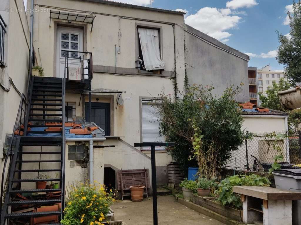 Appartement à IVRY-SUR-SEINE