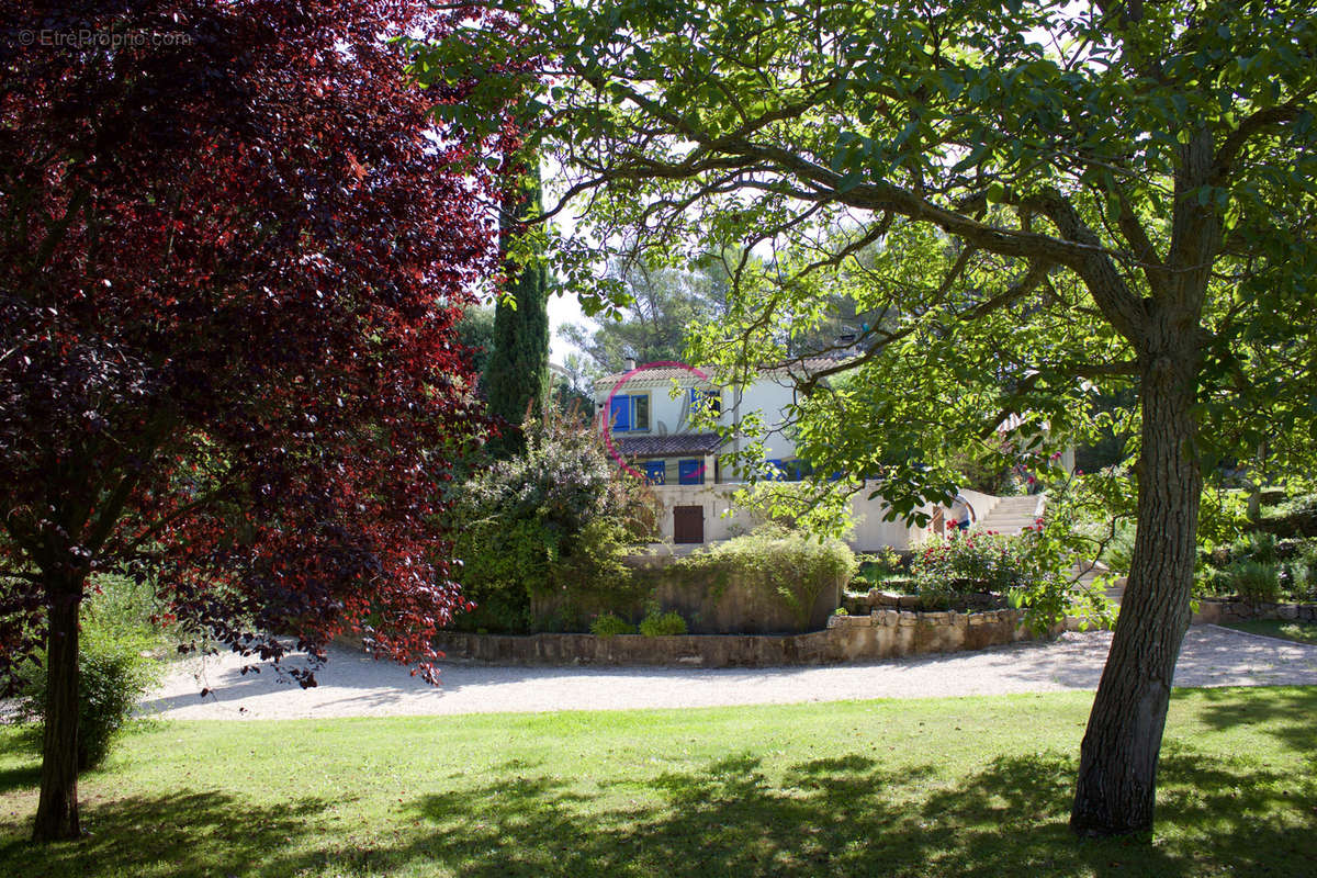 Maison à ROGNES