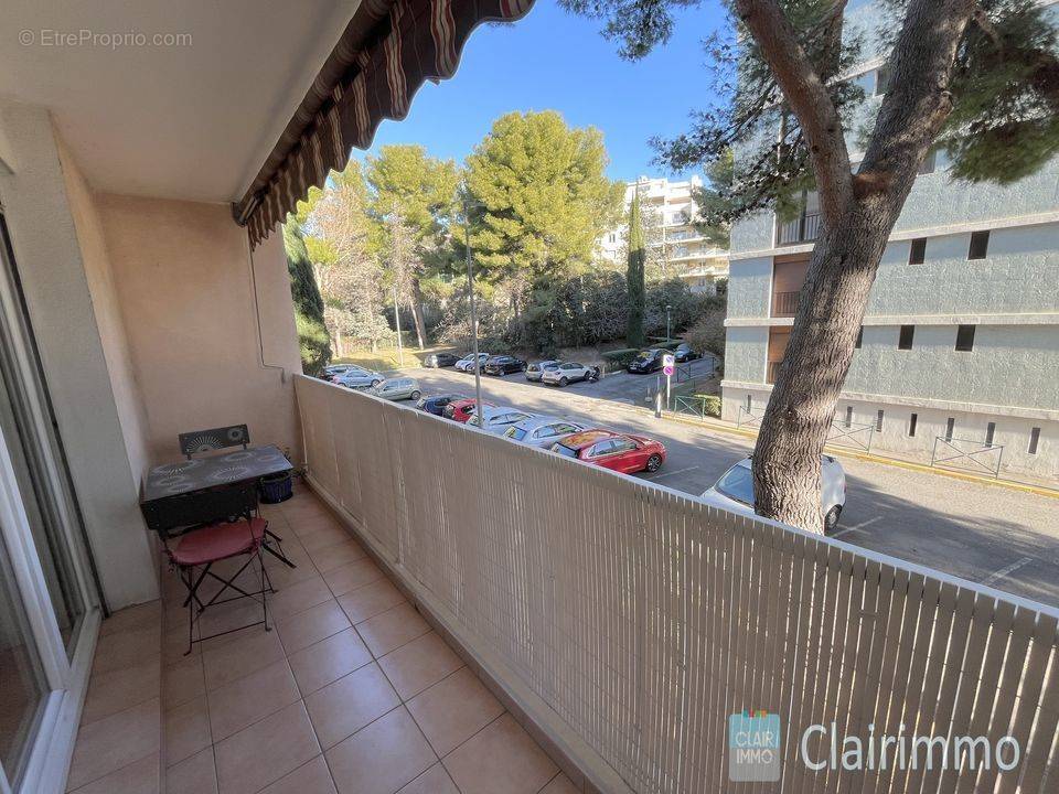 Appartement T4 à vendre - Piscine - Tennis -  Balcon - Cave - - Appartement à MARSEILLE-13E