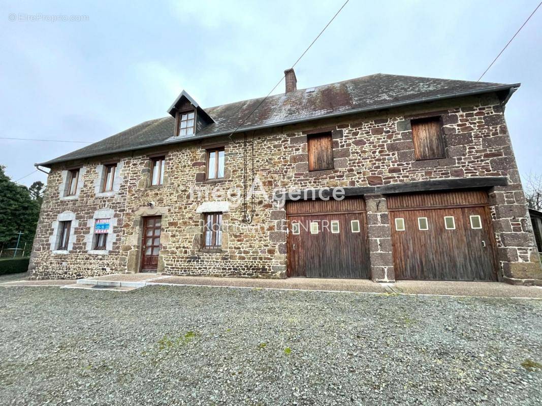 Maison à NOTRE-DAME-DE-CENILLY