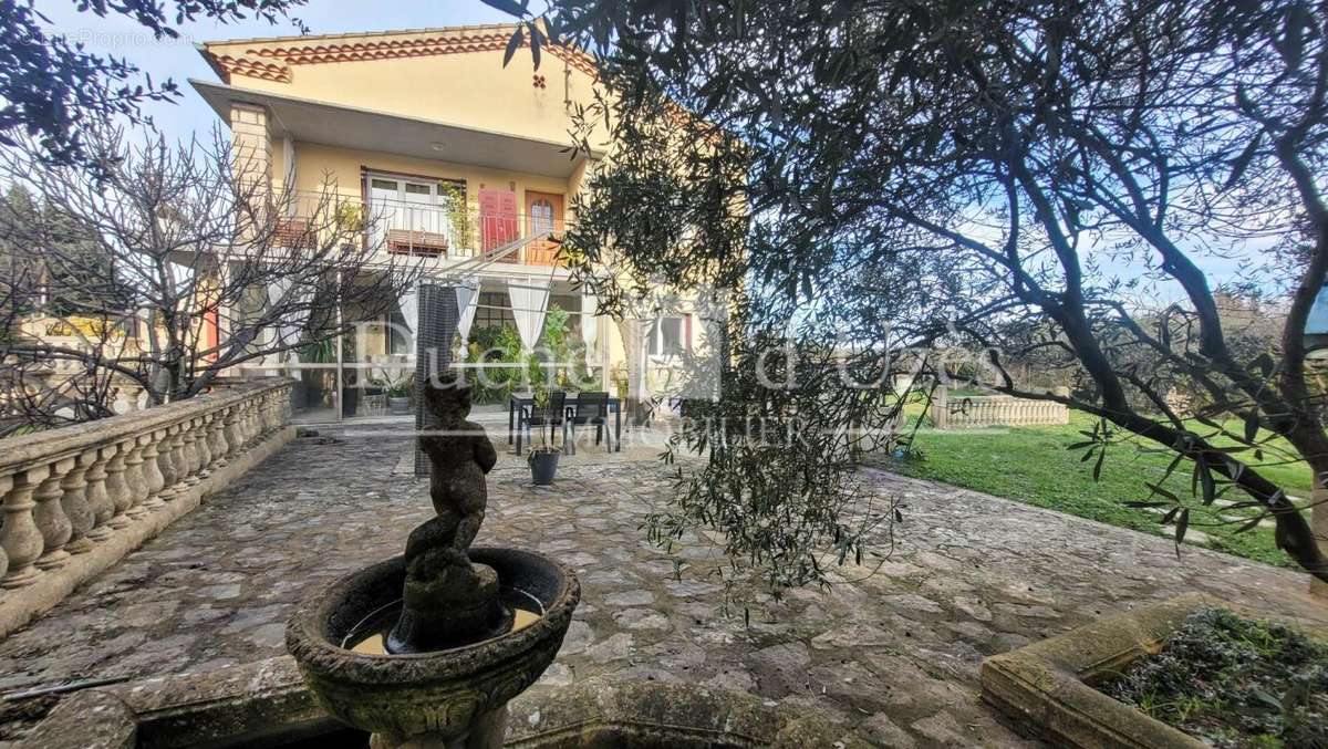 Maison à UZES