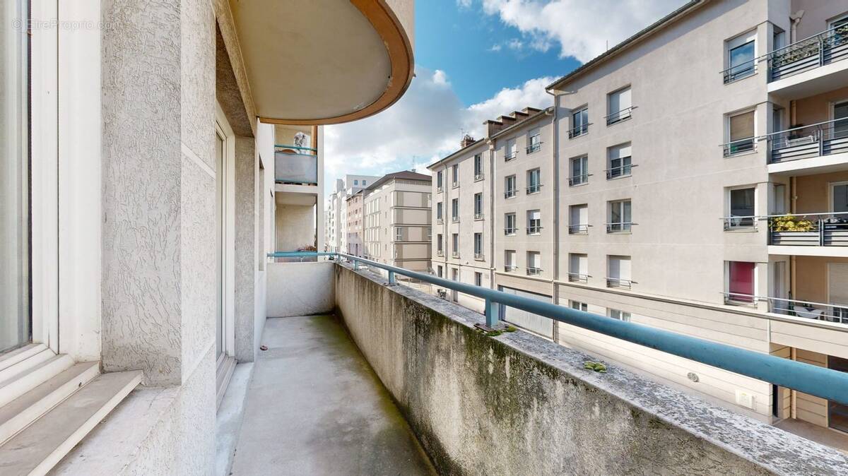 Appartement à LYON-8E