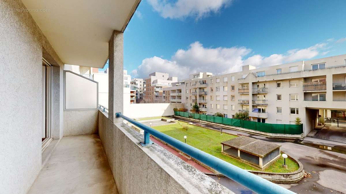 Appartement à LYON-8E