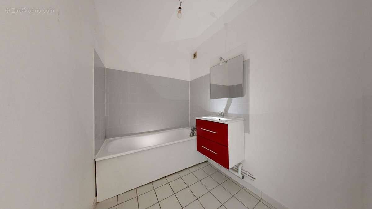 Appartement à LYON-8E