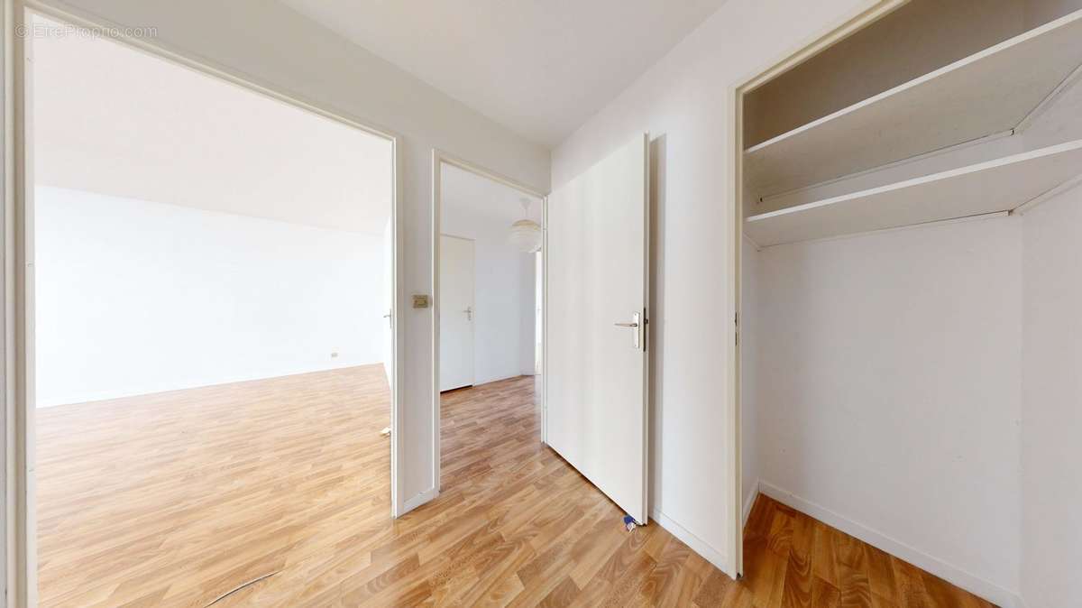 Appartement à LYON-8E