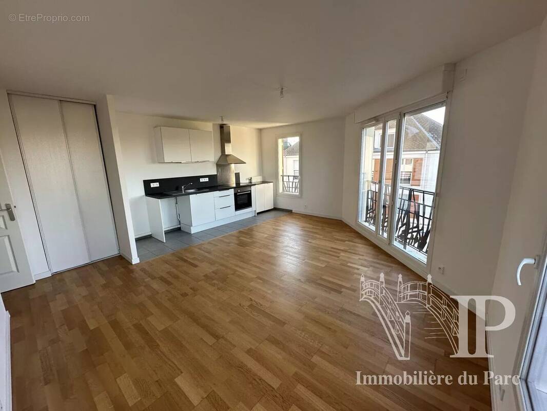 Appartement à VOISINS-LE-BRETONNEUX