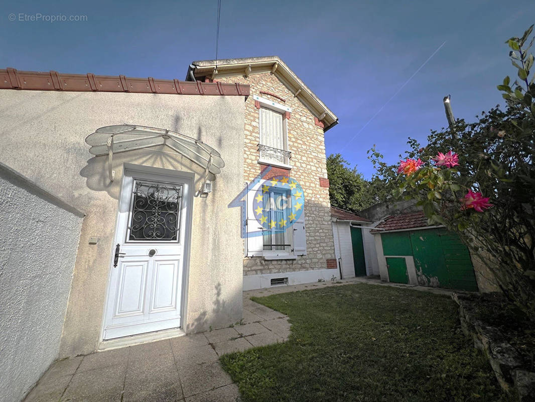 Maison à MANTES-LA-JOLIE