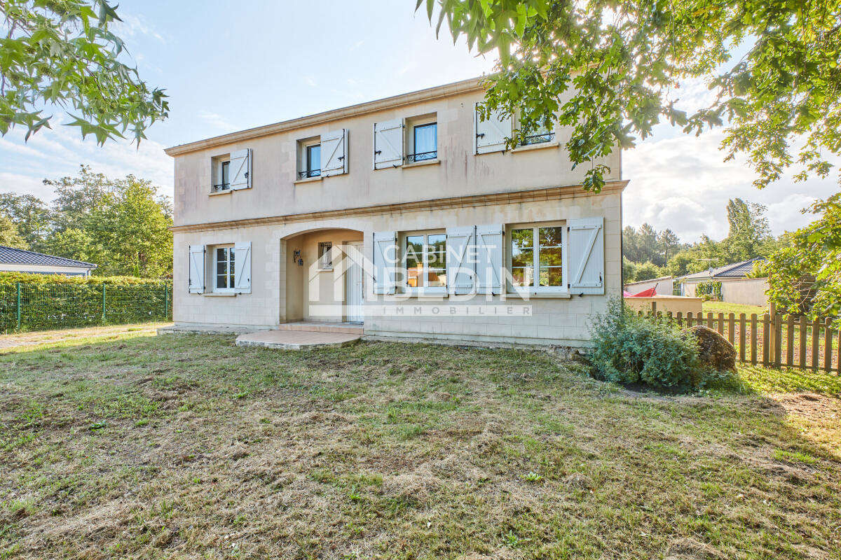 Maison à SAINT-MICHEL-DE-RIEUFRET