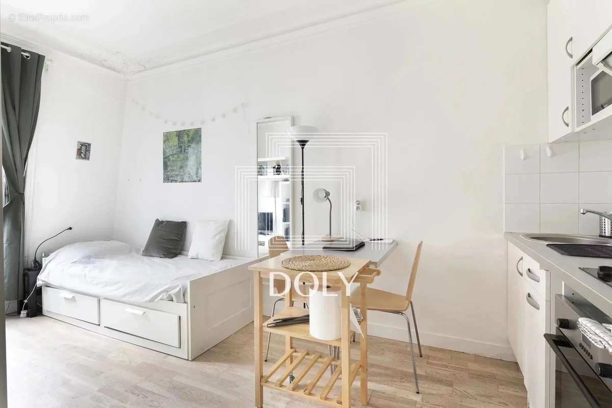 Appartement à PARIS-7E