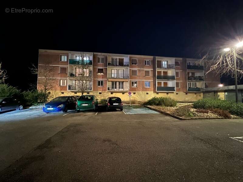 Appartement à LOYETTES