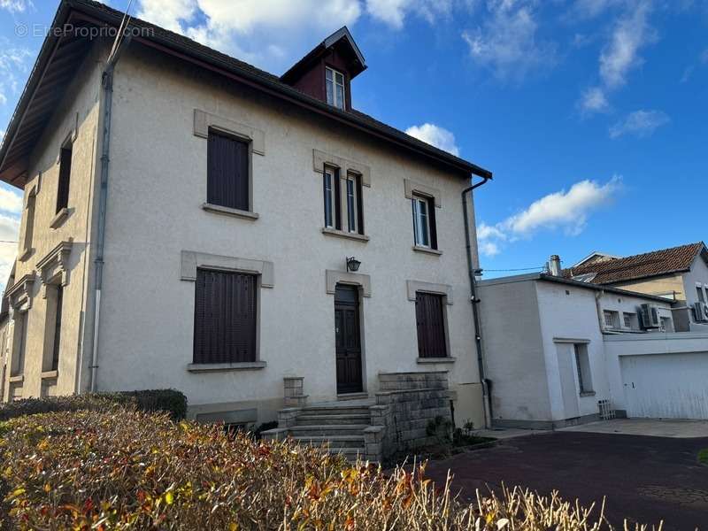 Maison à VINCEY