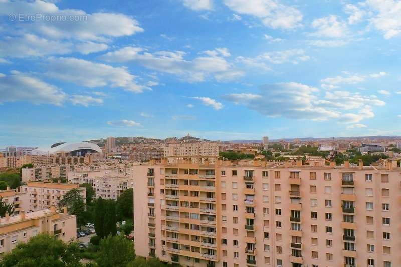 Appartement à MARSEILLE-9E