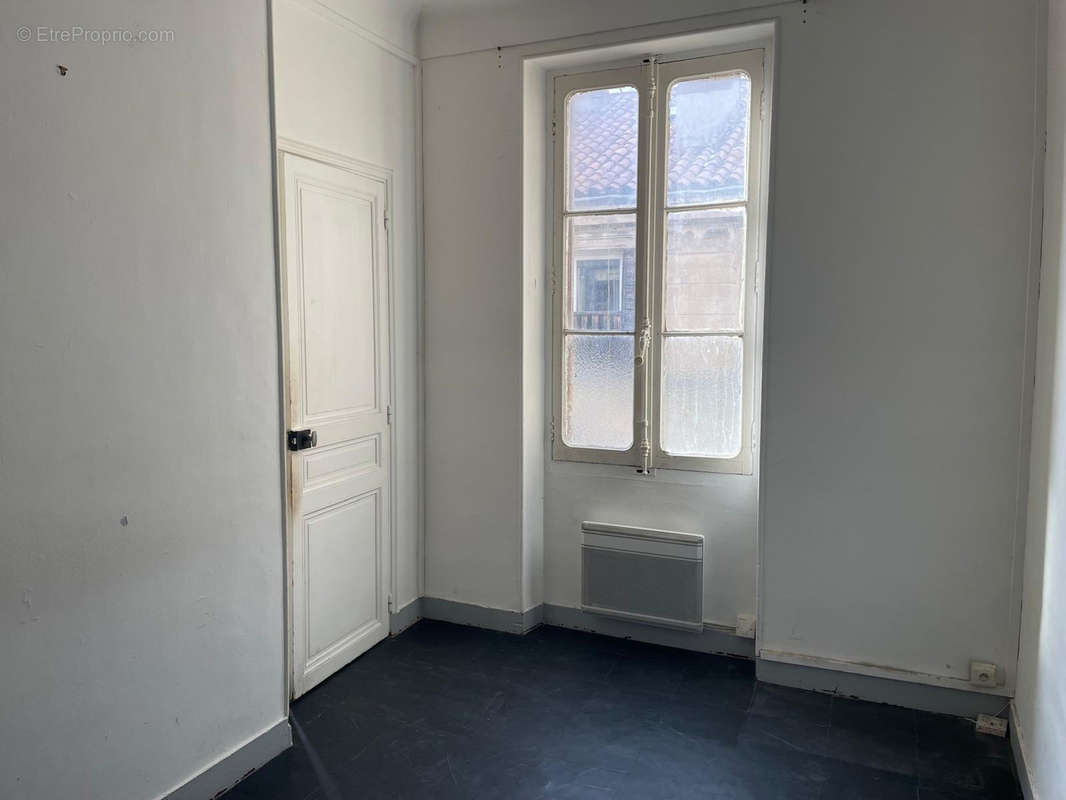 Appartement à MARSEILLE-2E