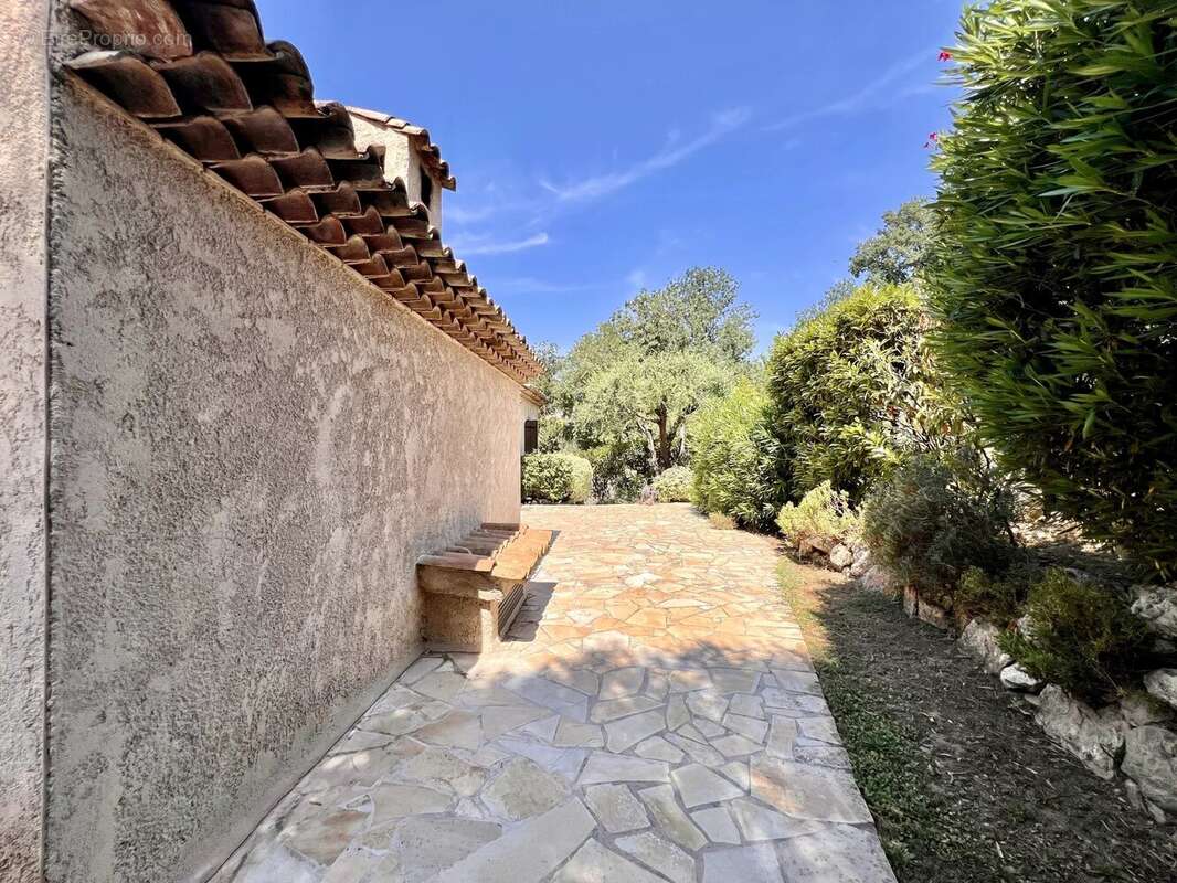 Maison à LA COLLE-SUR-LOUP