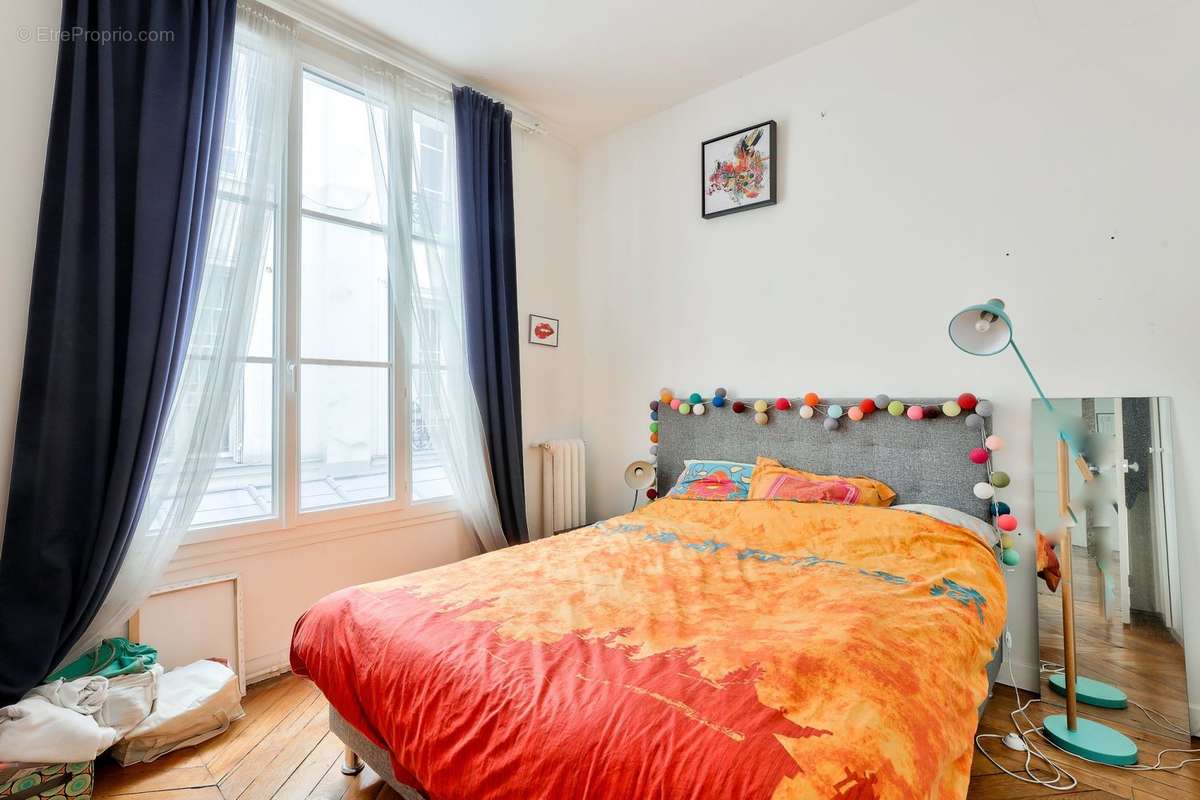 Appartement à PARIS-3E