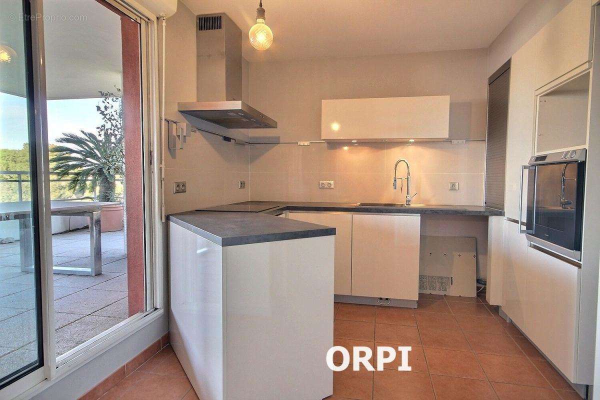 Appartement à MARSEILLE-12E