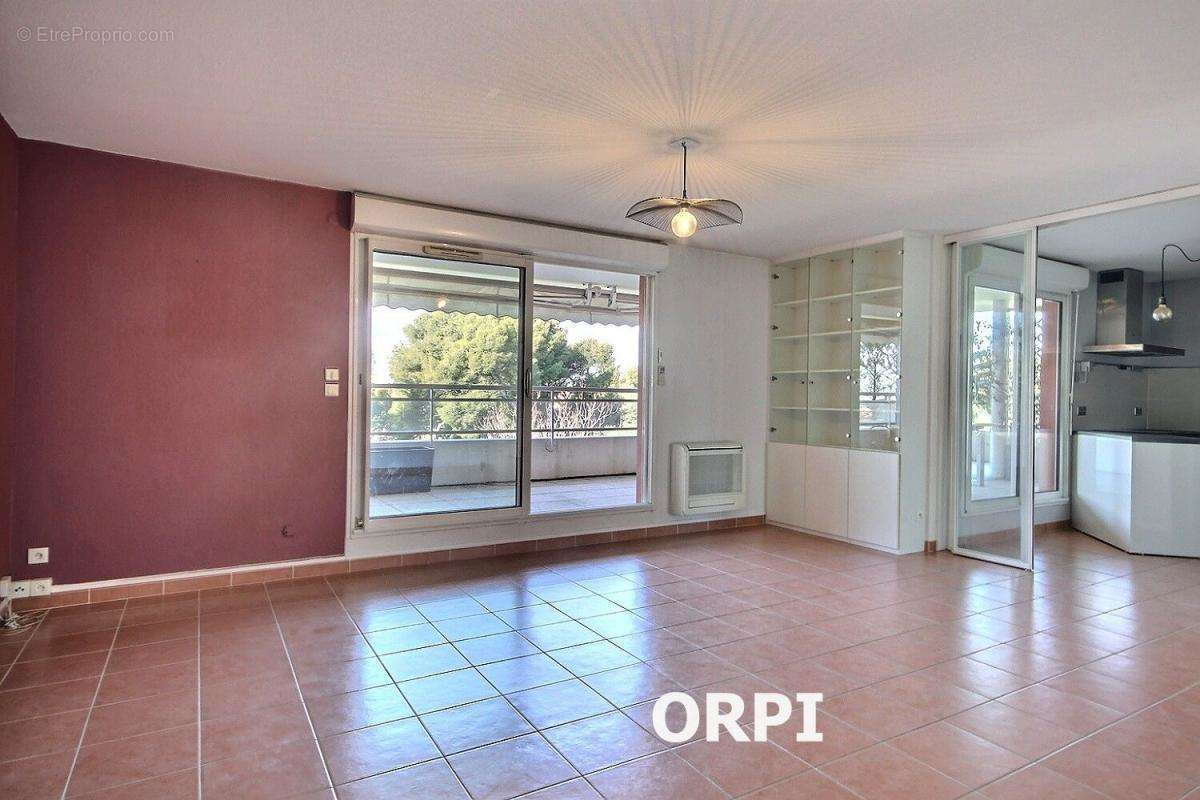 Appartement à MARSEILLE-12E