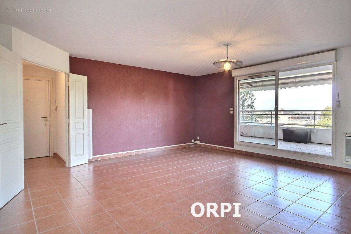 Appartement à MARSEILLE-12E