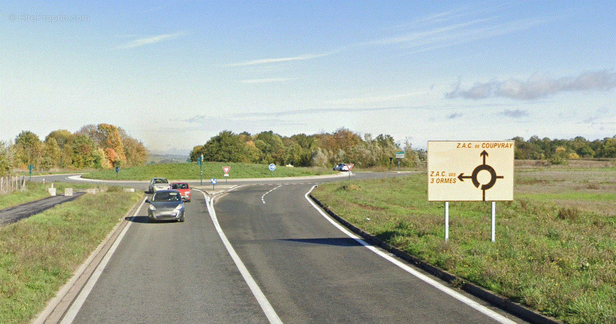 Parking à MAGNY-LE-HONGRE