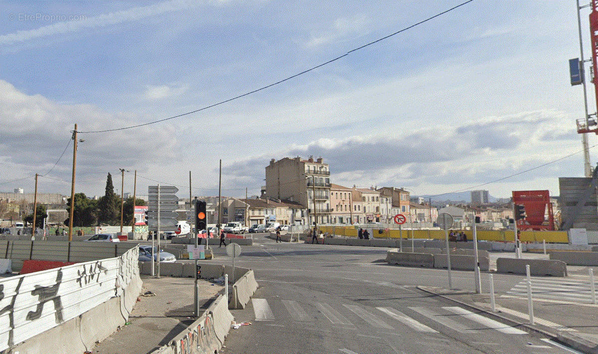 Parking à MARSEILLE-15E