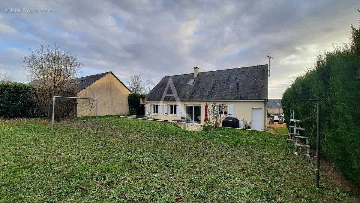 Maison à SEICHES-SUR-LE-LOIR