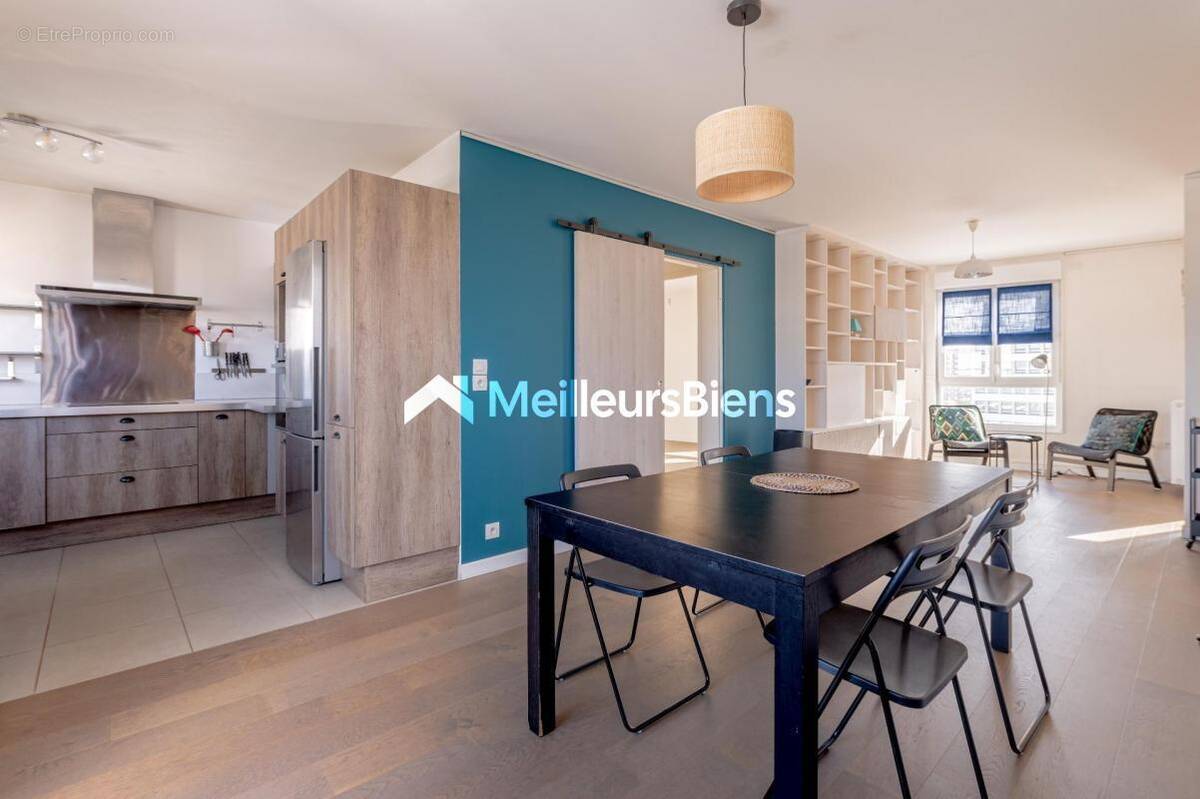 Appartement à MONTROUGE